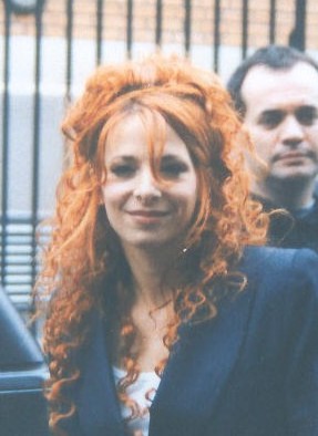 Mylène Farmer-air???